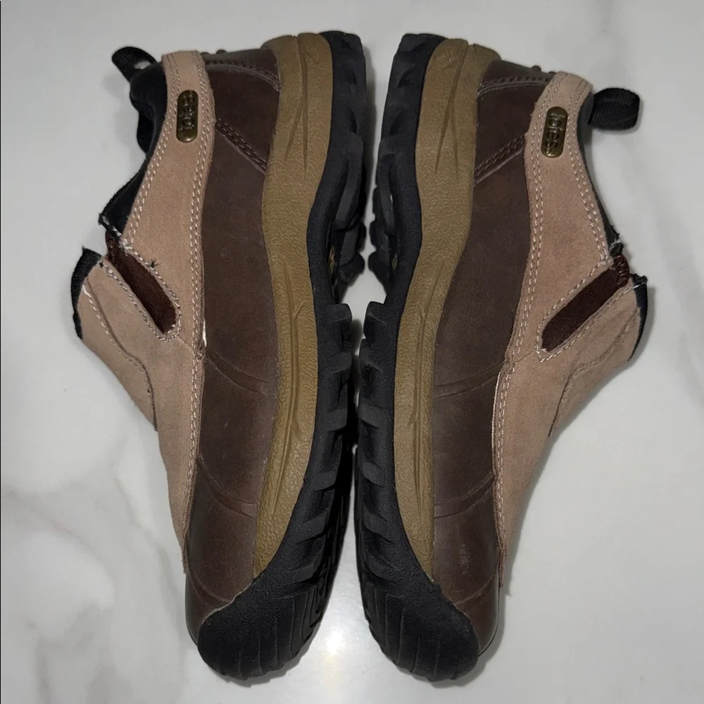Totes Brown and Tan Women's Shoes